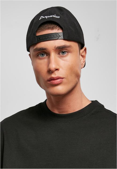 Actual product image Mister Tee Zodiac YP Classics 5-Panel Premium Curved Visor Snapback Cap - 16461 (One size)