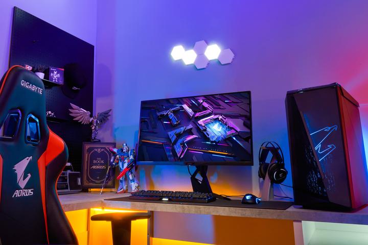 Actual product image Gigabyte Aorus FI32U (3840 x 2160 Pixels, 31.50")