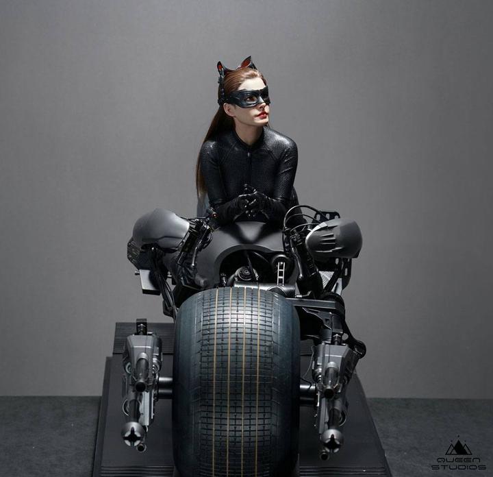 Queen Studios The Dark Knight Rises statuette 1/3 Catwoman 108 cm