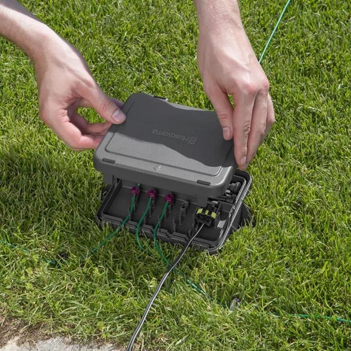 Image du produit Husqvarna Couvercle de protection de la fiche (Tondeuse automatique, Support pour machines de jardinage)