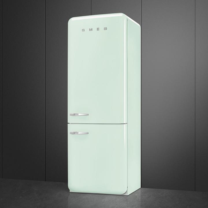 Actual product image Smeg Retro style FAB38RPG5 (481 l)