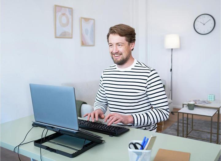 Actual product image Trust Exto