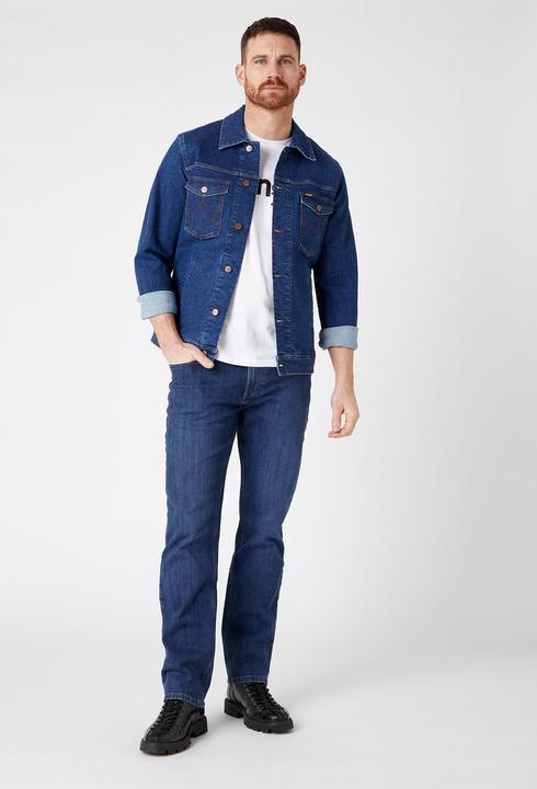 Actual product image Wrangler Authentic Straight (W40/L32)