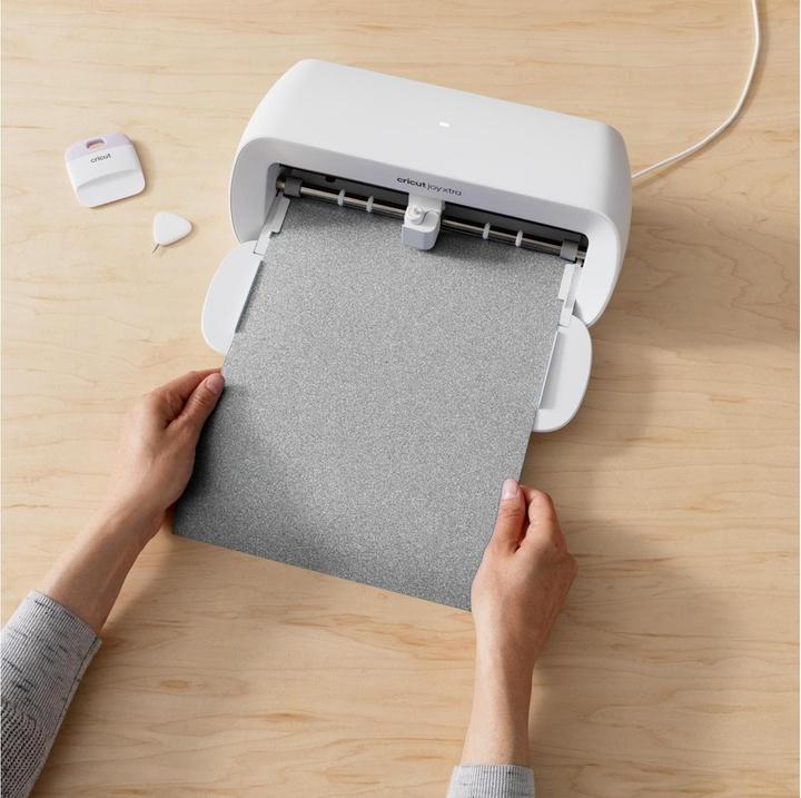 Produktbild Cricut Aufbügelfolie Joy Xtra Smart 24.1 x 48.3 cm, Silber Glitzer
