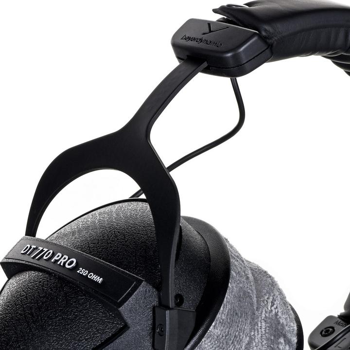 Produktbild Beyerdynamic DT 770 Pro (keine Geräuschunterdrückung, Kabelgebunden)