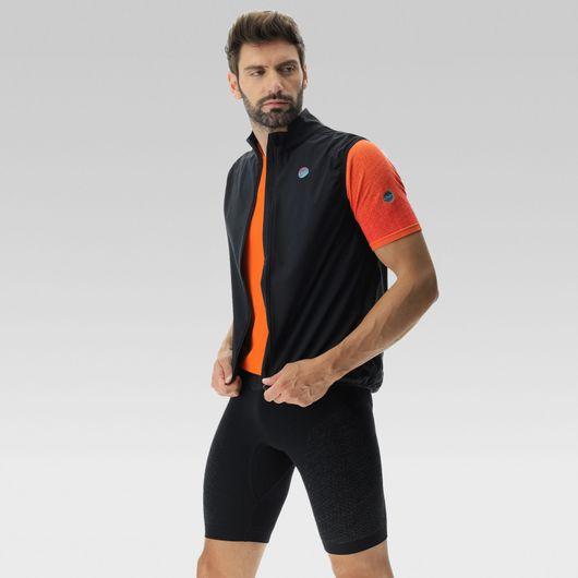 Produktbild UYN Laufweste Masterwind (XL)