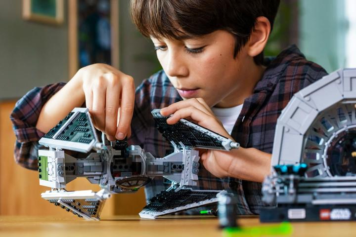 Produktbild LEGO Mandalorian Fang Fighter vs. Tie Interceptor (75348, LEGO Star Wars)