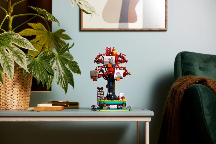 Produktbild LEGO Familienbaum (21346, LEGO Ideas, LEGO Seltene Sets)