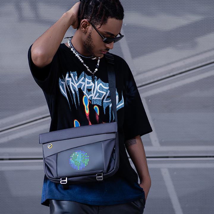 Actual product image Divoom Slingbag-Vblack (Photo backpack)