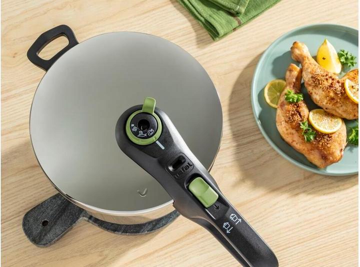 Actual product image Tefal Secure Trendy Pressure Cooker 4 l without basket moringa green (Steam cooker, Stainless steel)