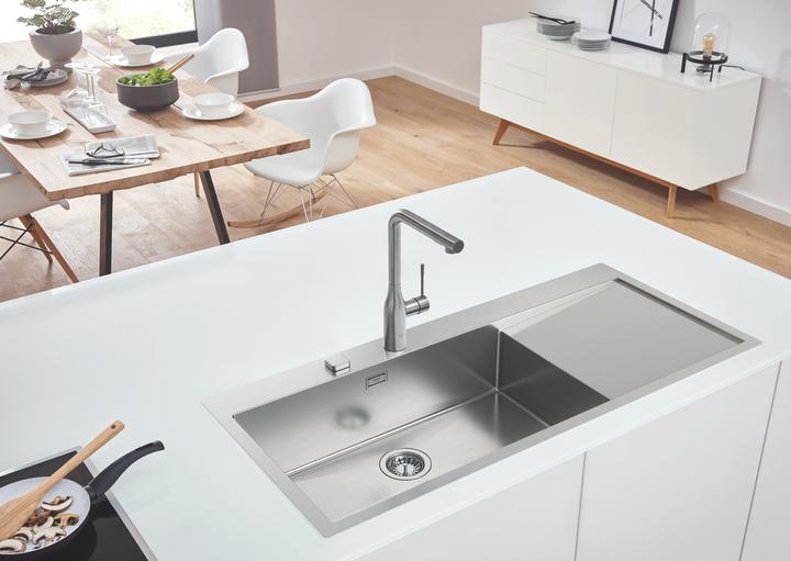 Actual product image Grohe Essence single-lever sink mixer