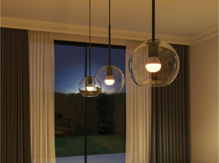 Produktbild Philips Hue White Ambiance Luster (E14, 5.10 W, 470 lm, 1 x, F)