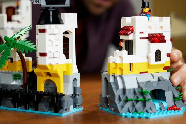 Image du produit LEGO Forteresse Eldorado 10320 (10320, LEGO Icons, LEGO difficiles à trouver)
