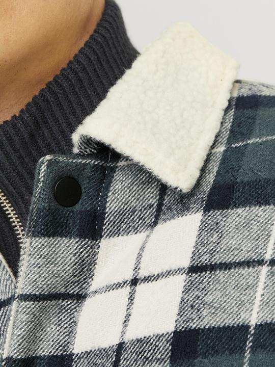 Produktbild Jack & Jones Locker geschnitten Overshirt Overshirt (M)