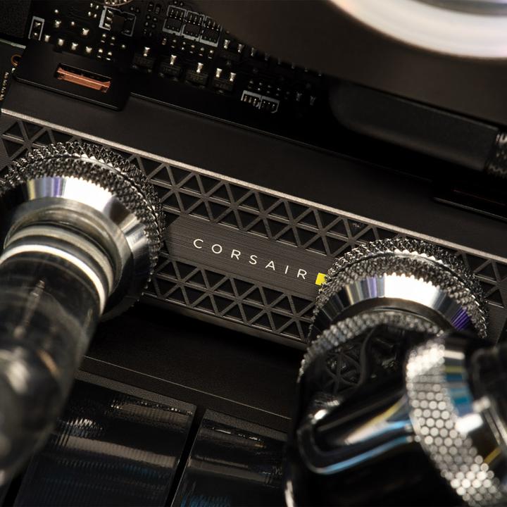 Image du produit Corsair MP700 PRO Hydro X Series (2000 Go, M.2 2280)