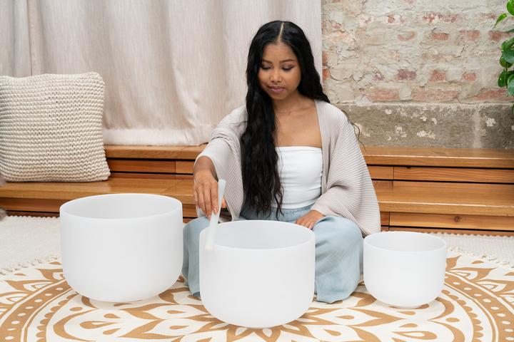 Produktbild Meinl Crystal Singing Bowl Set - 9A/12F/14C (Klangschale)