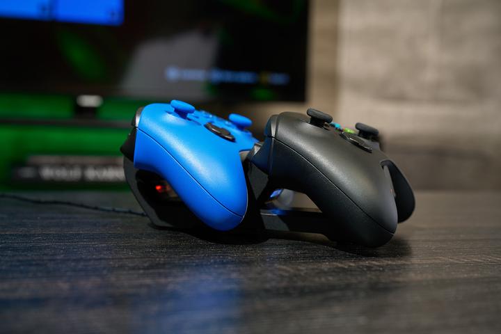 Actual product image PowerA Duo Charging Station (Xbox One X, Xbox Series S, Xbox One S, Xbox Series X)