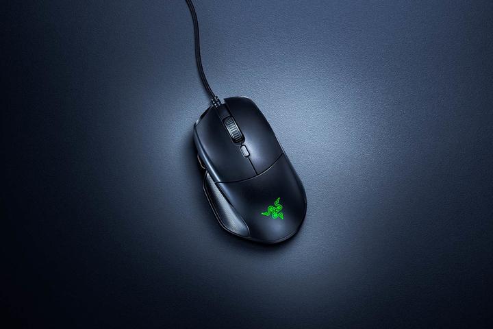 Produktbild Razer Basilisk Essential (Kabelgebunden)