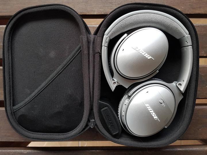 Produktbild Bose QC35 Etui