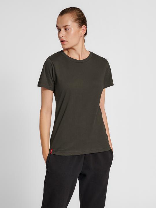 Actual product image hummel Hmlred Basic T-Shirt S/S Woman (M)