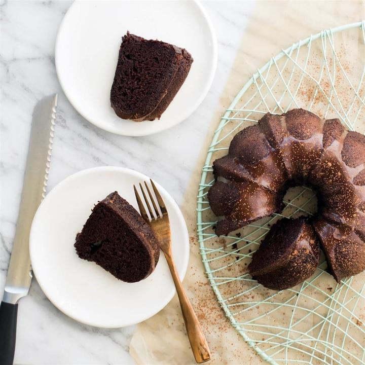 Immagine prodotto Nordic Ware Teglia Anniversary Bundt da 6 tazze (20.60 cm)