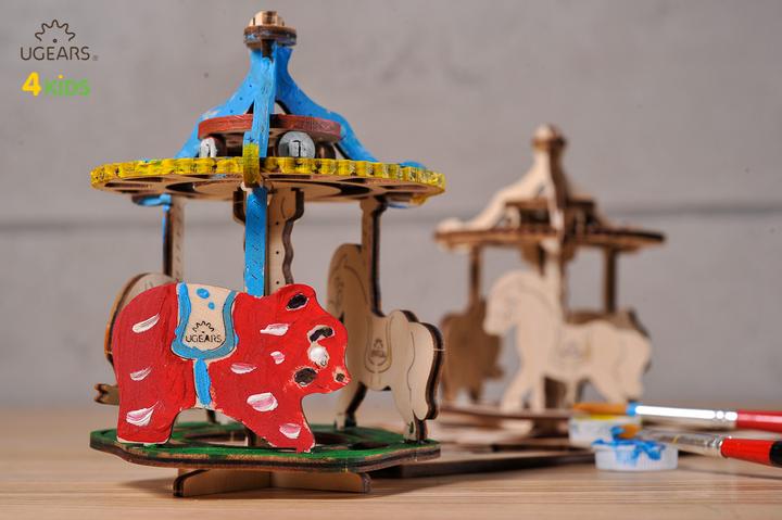 Image du produit Ugears Carrousel de coloriage 23pcs (fr-fr-en-pol-es-ukr)