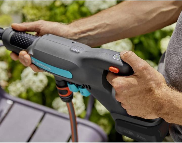 Productafbeelding Gardena AquaClean (Oplaadbare batterij)