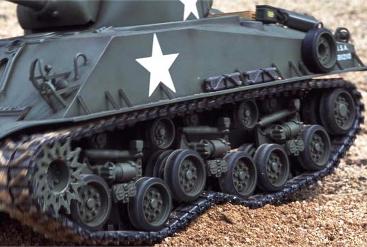 Produktbild Tamiya M4 Sherman 105mm How. (Kit)