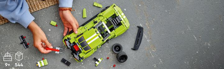 Actual product image LEGO Ford Mustang Shelby GT500 (42138, LEGO Technic)