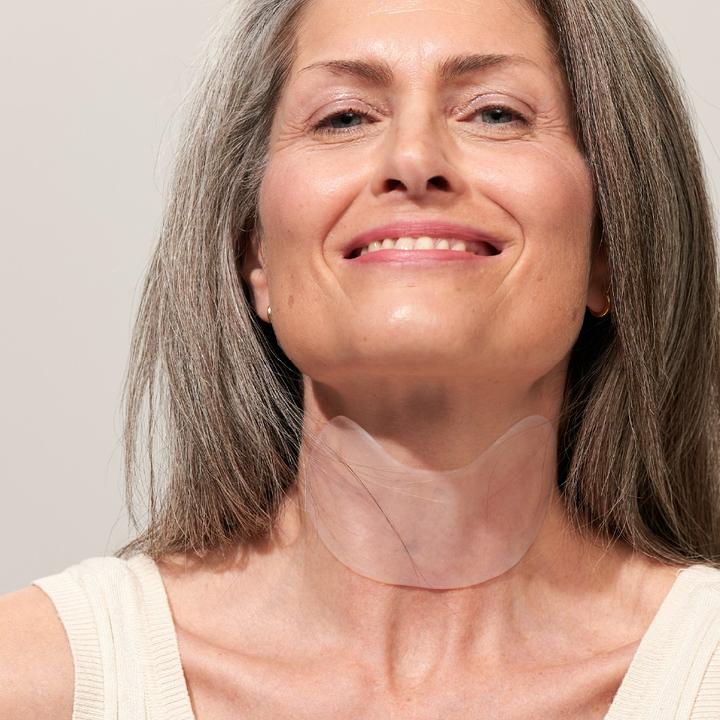 Actual product image Apricot - Wiederverwendbares Nackenkissen Mit Hyaluron It's Neck Or Nothing - 1 Stk.