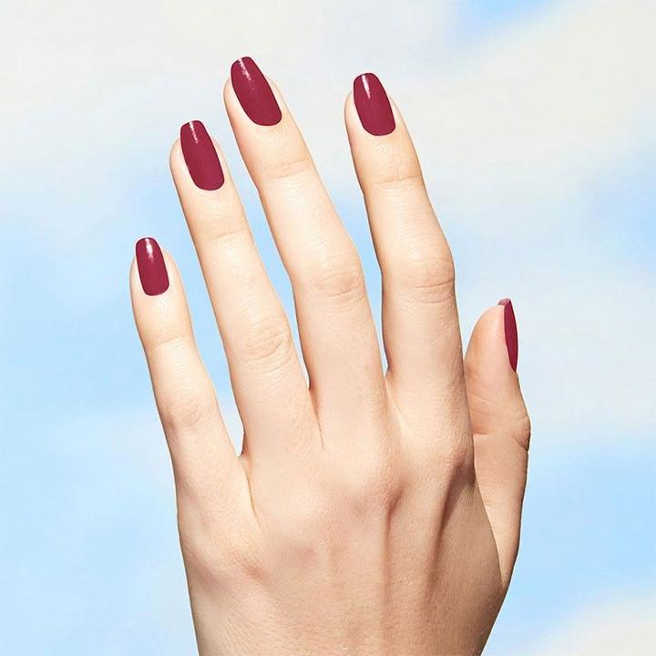 Actual product image OPI Nature Strong (Give a Garnet, Colour paint)