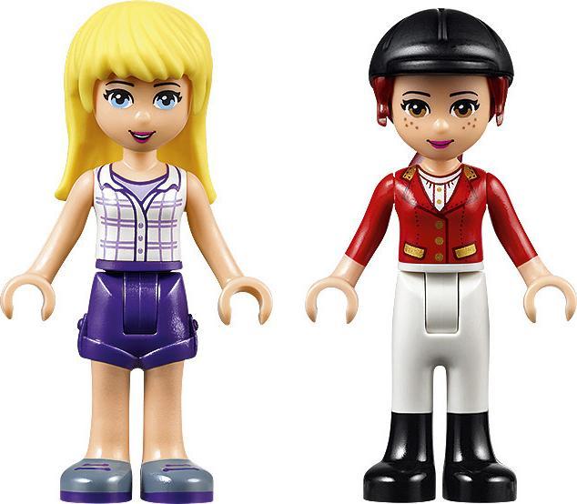 Actual product image LEGO Friends Heartlake Riding School (41126, LEGO Friends)