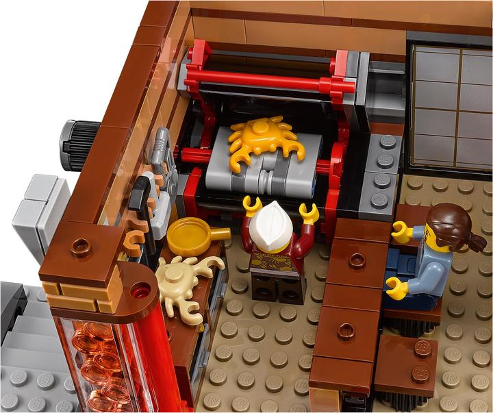 Actual product image LEGO Ninjago City (70620, LEGO Rare Sets)