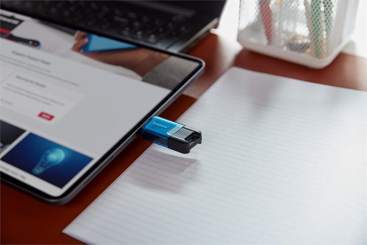 Actual product image Kingston DataTraveler 80 M (64 GB, USB-C, USB 3.2)