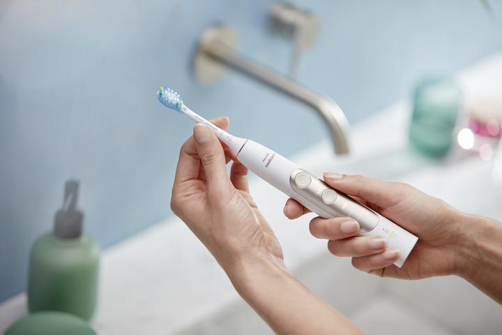 Actual product image Philips Sonicare ExpertClean 7300 (Sonic toothbrush)