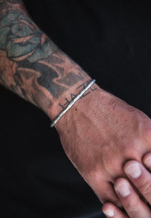 Immagine prodotto Haze & Glory Armband Armreif - Hook Small Gehämmert 925 Silber (20 cm, Argento 925)