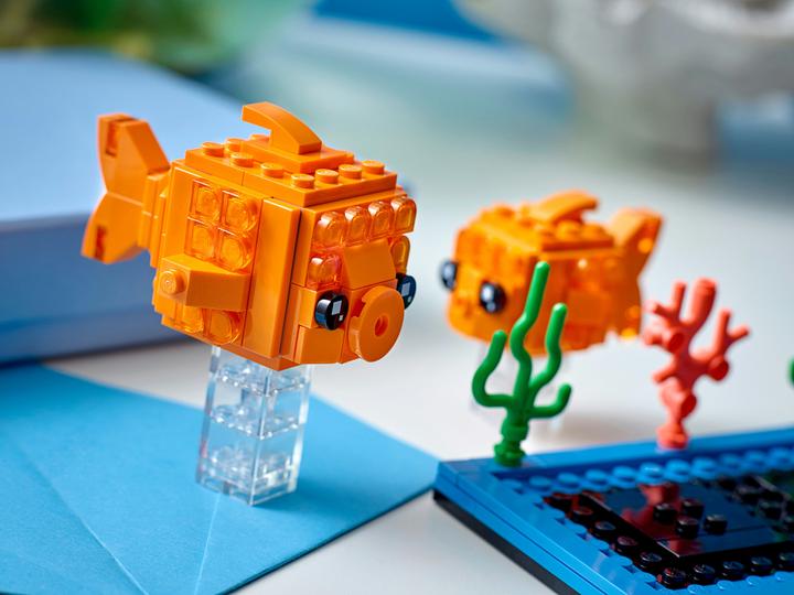 Image du produit LEGO Poisson rouge (40442, LEGO Brickheadz)