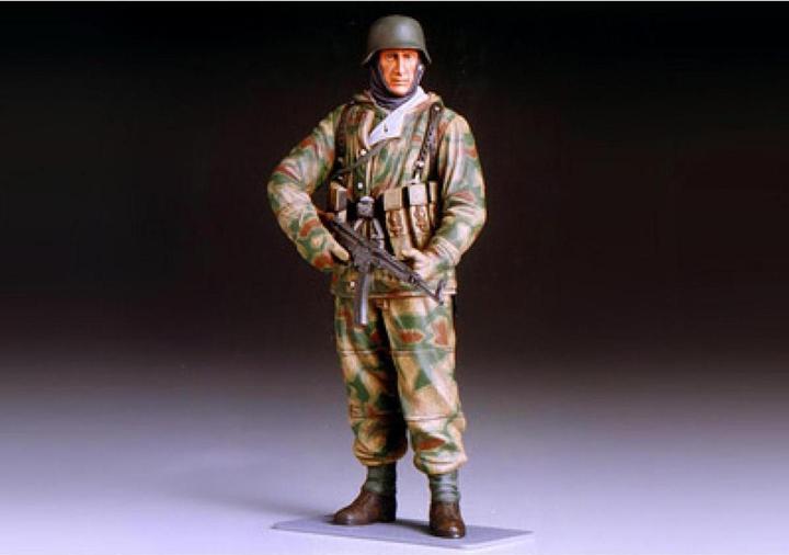 Tamiya Figurine 1:16 WWII Soldat d'infanterie allemande Hiver