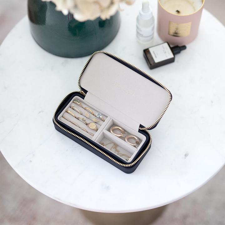 Actual product image Stackers Mid-Size Travel Box