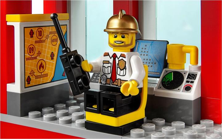 Immagine prodotto LEGO City – grande caserma dei pompieri (60110, LEGO City)