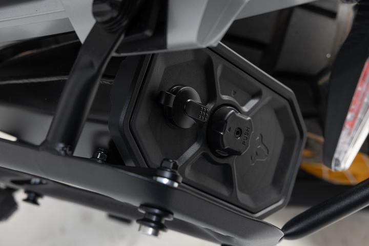 Produktbild Sw Motech TRAX Werkzeugbox Aluminium 3.3 l, silber (3.30 l)