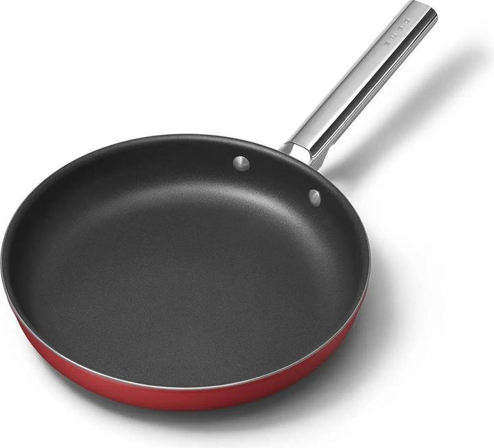 Immagine prodotto Smeg CKFF2801RDM Padella Ø 28 cm, rosso (28 cm, Padella per friggere, Acciaio inossidabile, Alluminio)