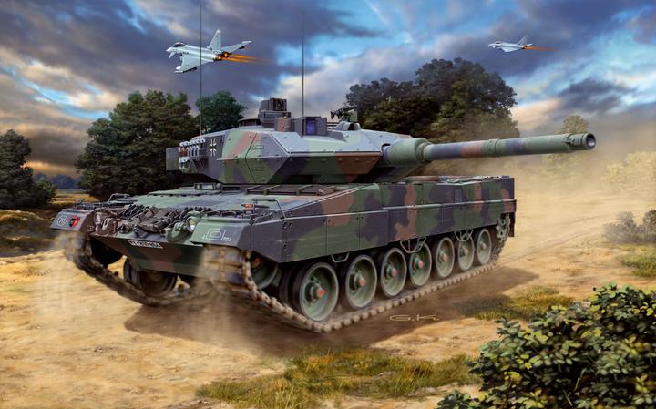Actual product image Revell Model Set Leopard 2A6/A6M