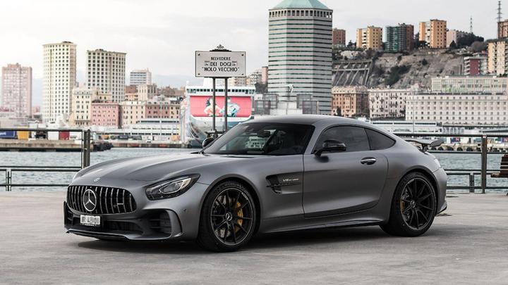 Produktbild 12h Mercedes AMG GT R mieten