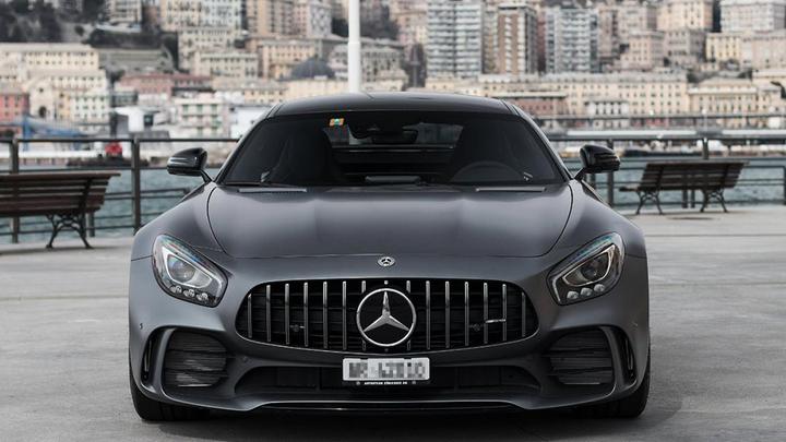 Produktbild 12h Mercedes AMG GT R mieten
