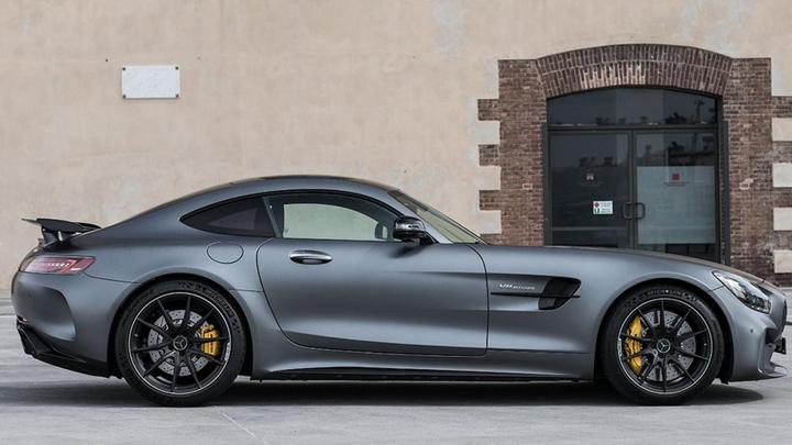 Produktbild 12h Mercedes AMG GT R mieten