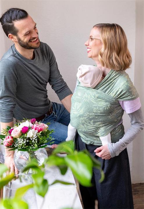 Actual product image Manduca sling