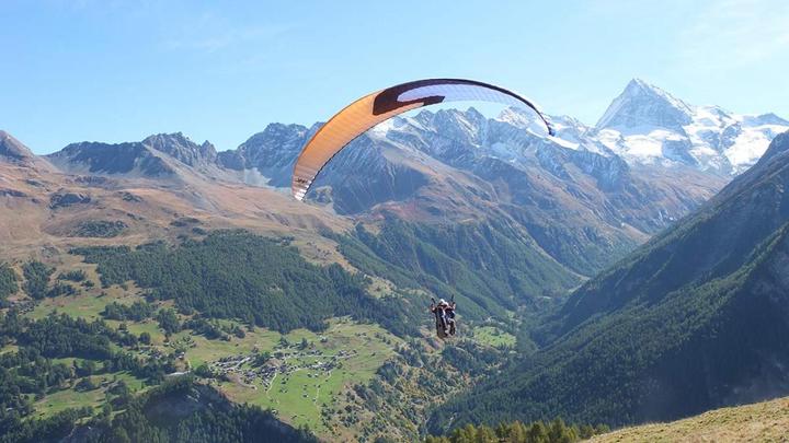 Actual product image Luxury mountain lodge & paragliding (2 pers.)