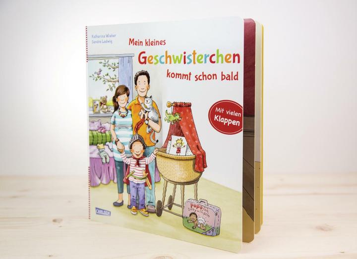 Actual product image My little sibling is coming soon (German)