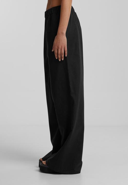 Actual product image Urban Classics Ladies Linen Mixed Wide Pants - 161183 (L)